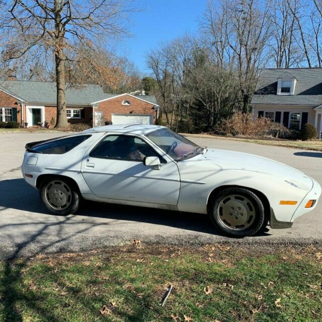 1984 Porsche 928 - photo 4