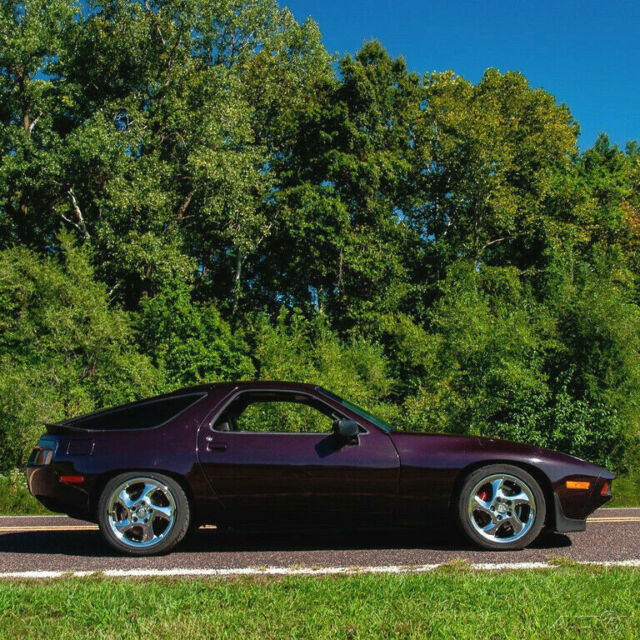 1984 Porsche 928 Coupe - photo 3