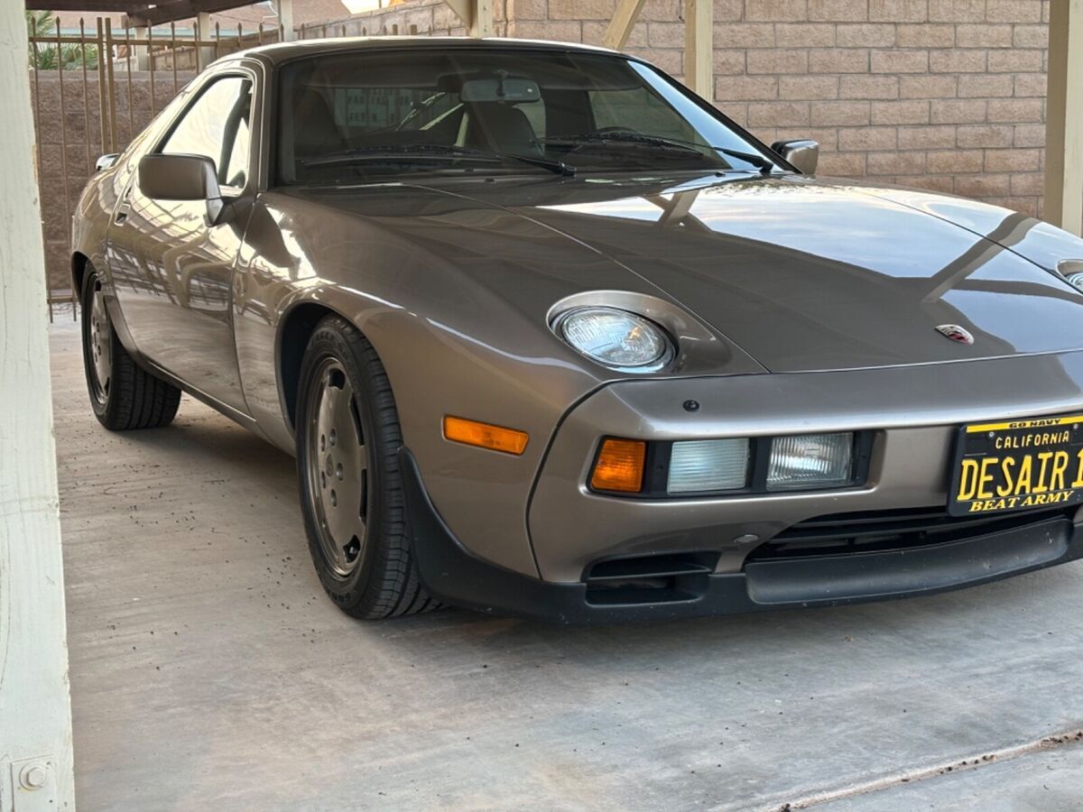 1984 Porsche 928S 5-speed Manual 1984 Porsche 928