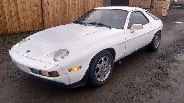 1984 Porsche 928s 5 speed manual trans, low miles! 1984 Porsche 928 s