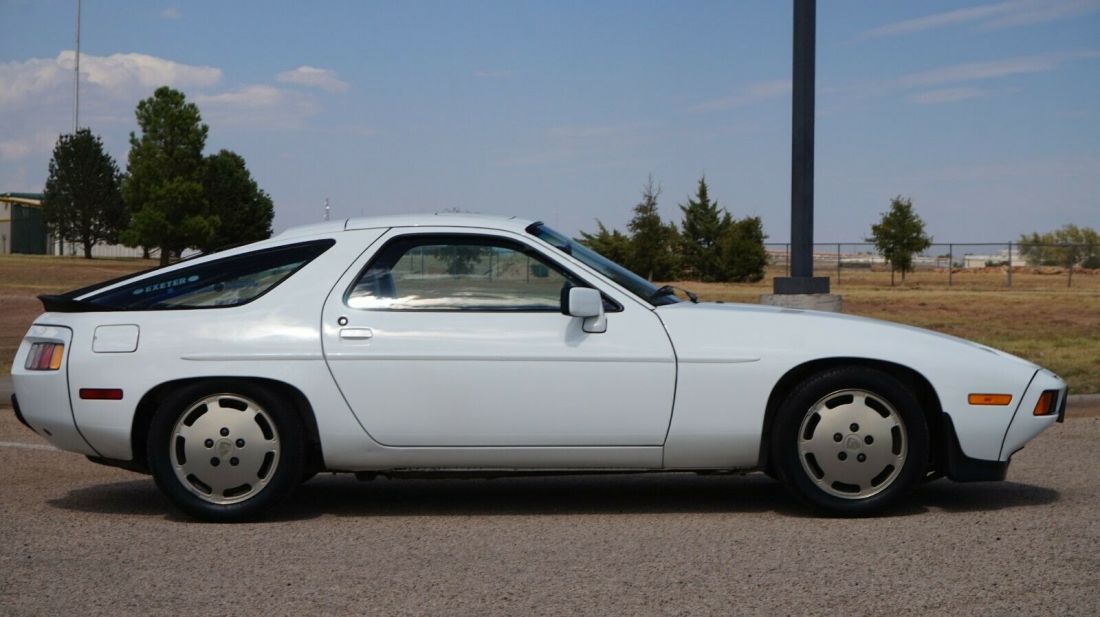 1984 Porsche 928 - photo 5