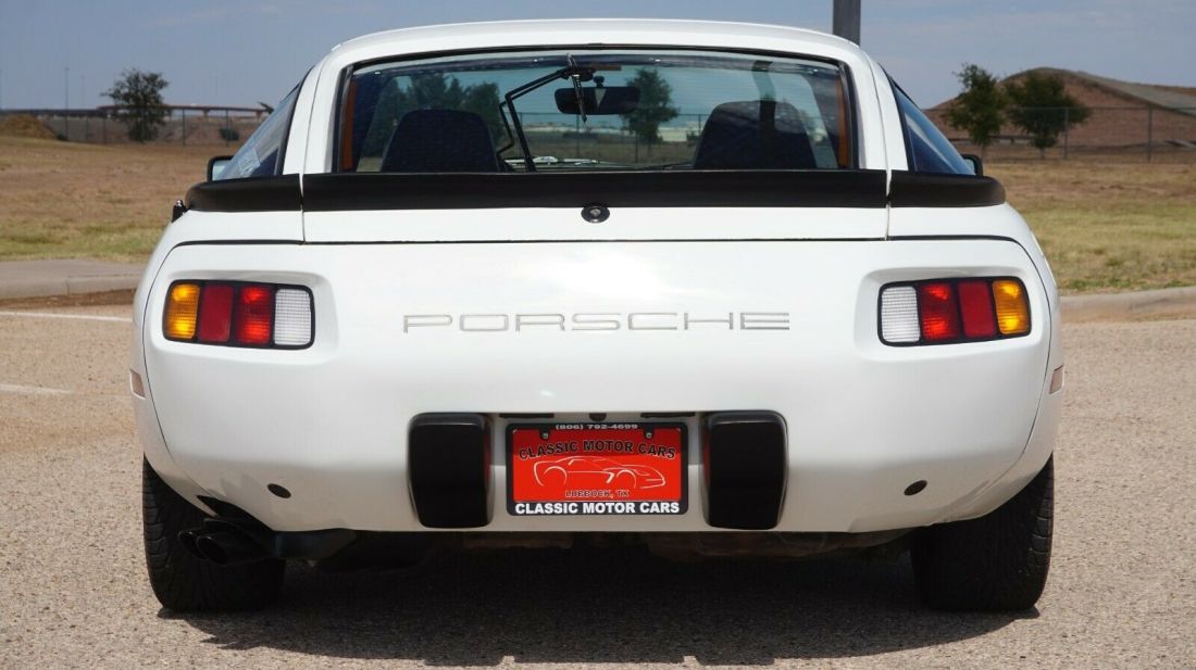 1984 Porsche 928 - photo 7