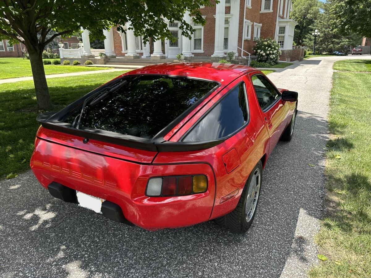 1984 Porsche 928 - photo 11