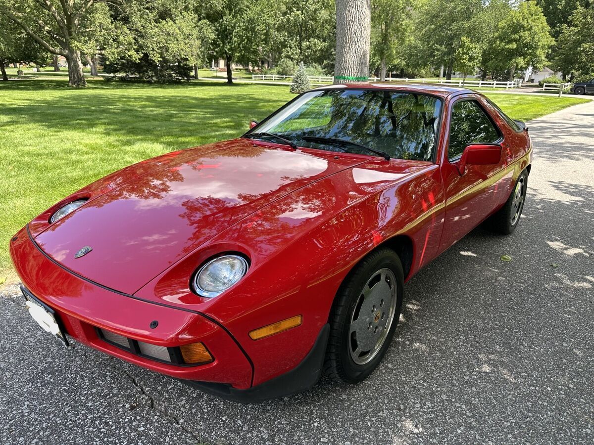1984 Porsche 928 - photo 6