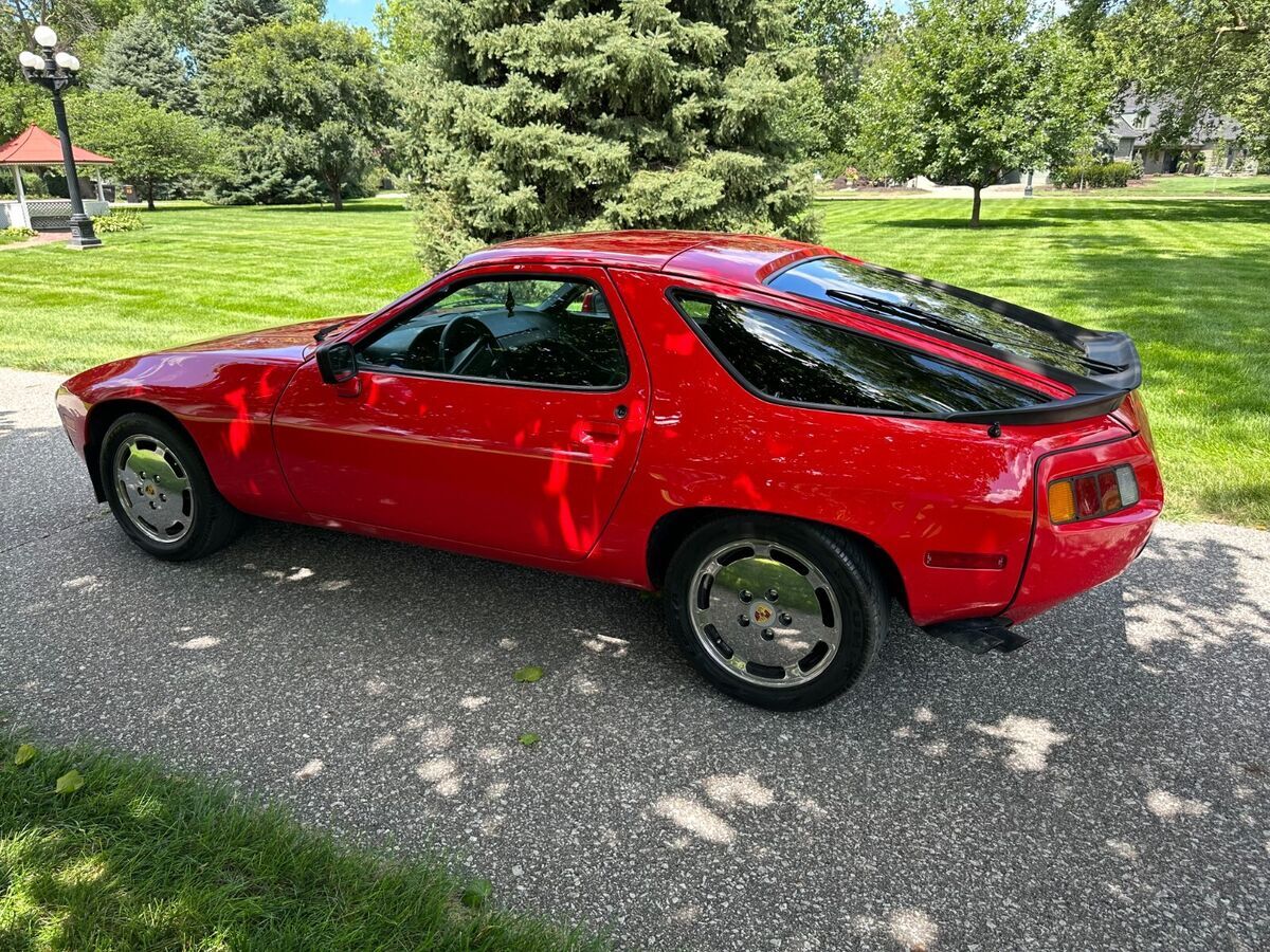 1984 Porsche 928 - photo 9