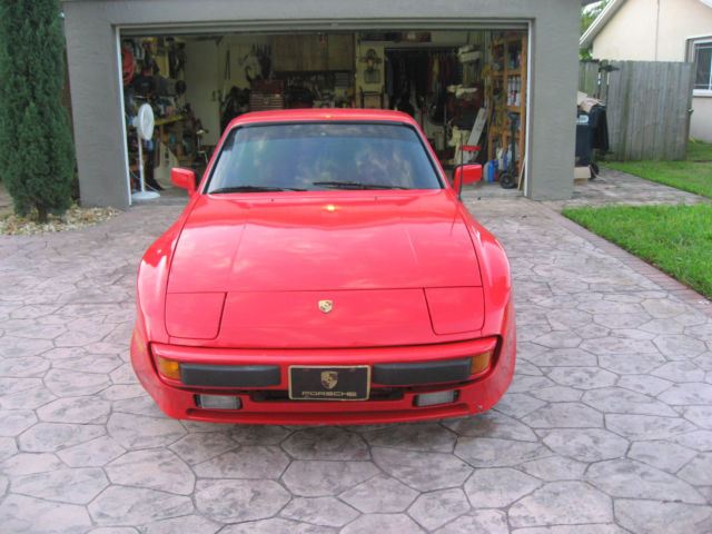 1984 Porsche 944 - photo 2