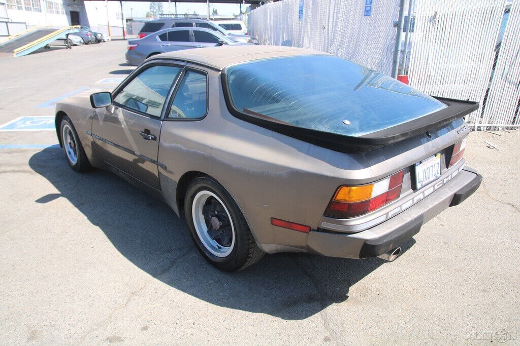 1984 Porsche 944 - photo 4