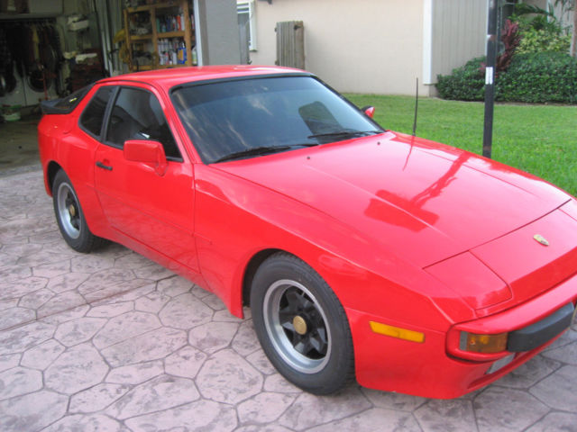 1984 Porsche 944 - photo 3