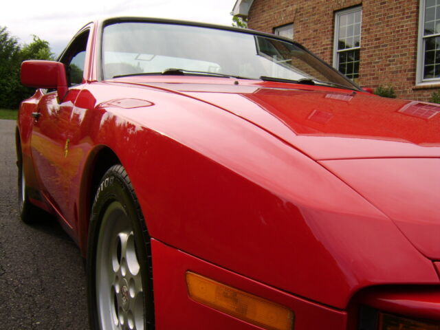 1984 Porsche 944 - photo 2