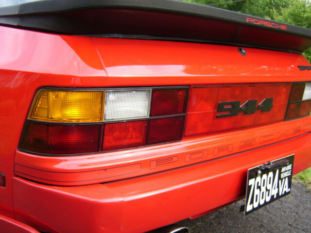 1984 Porsche 944 - photo 6