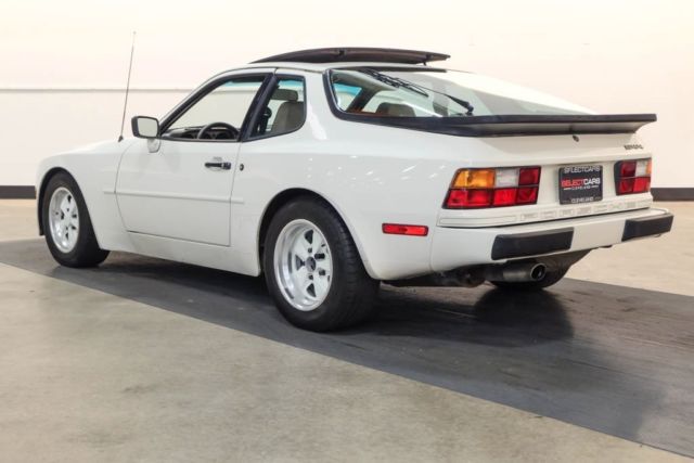 1984 Porsche 944 - photo 5