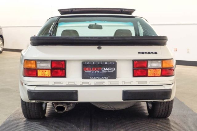 1984 Porsche 944 - photo 6