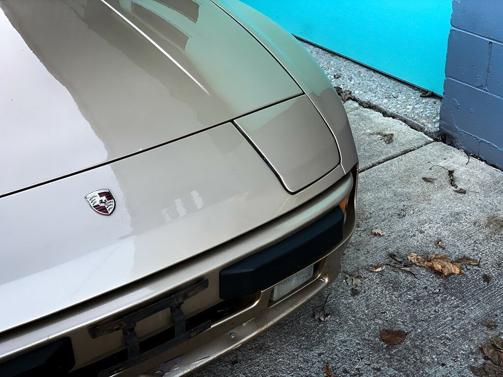 1984 Porsche 944 Base 2dr Hatchback - photo 13