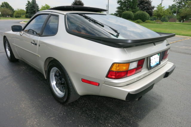 1984 Porsche 944 - photo 6