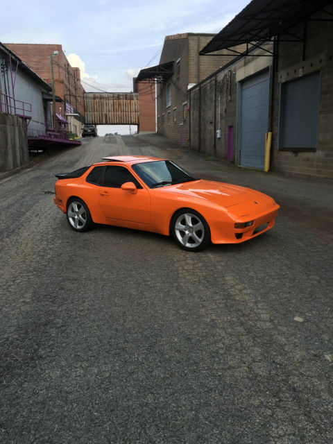1984 Porsche 944 - photo 2