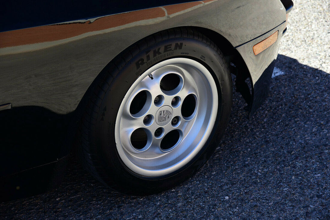 1984 Porsche 944 - photo 10
