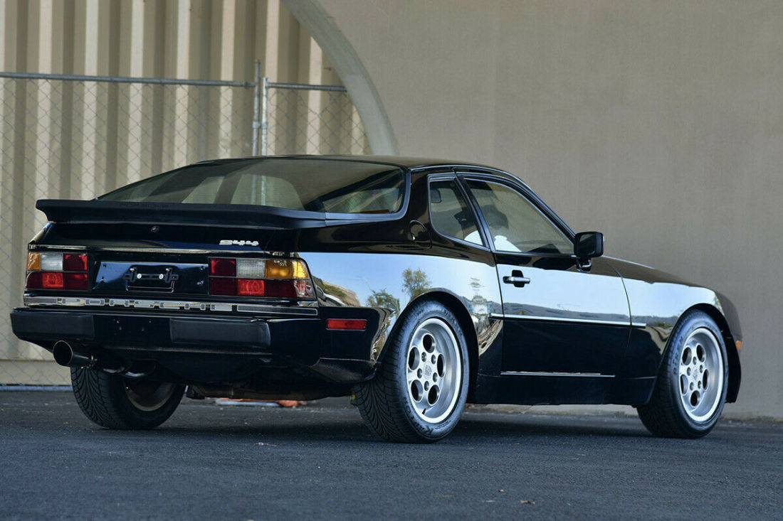 1984 Porsche 944 - photo 4