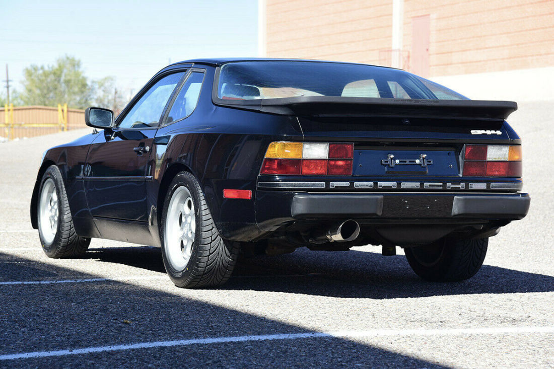 1984 Porsche 944 - photo 5