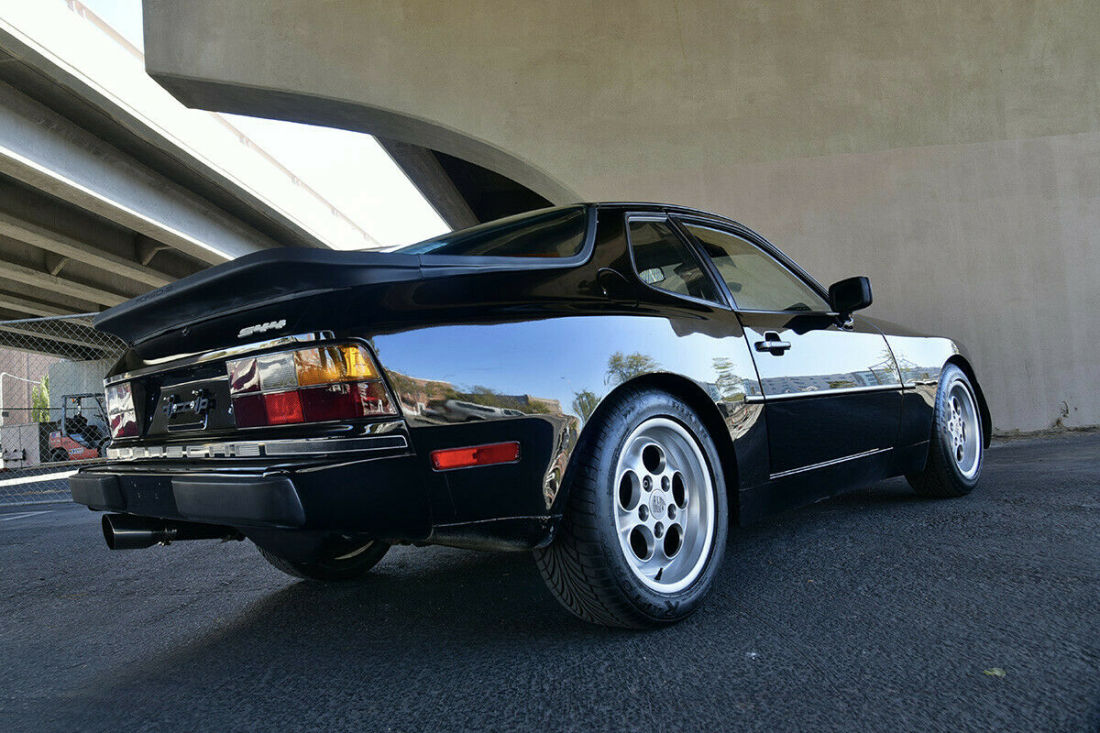 1984 Porsche 944 - photo 6