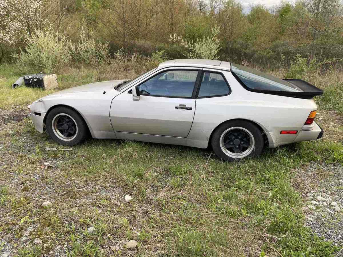 1984 Porsche 944 - photo 3