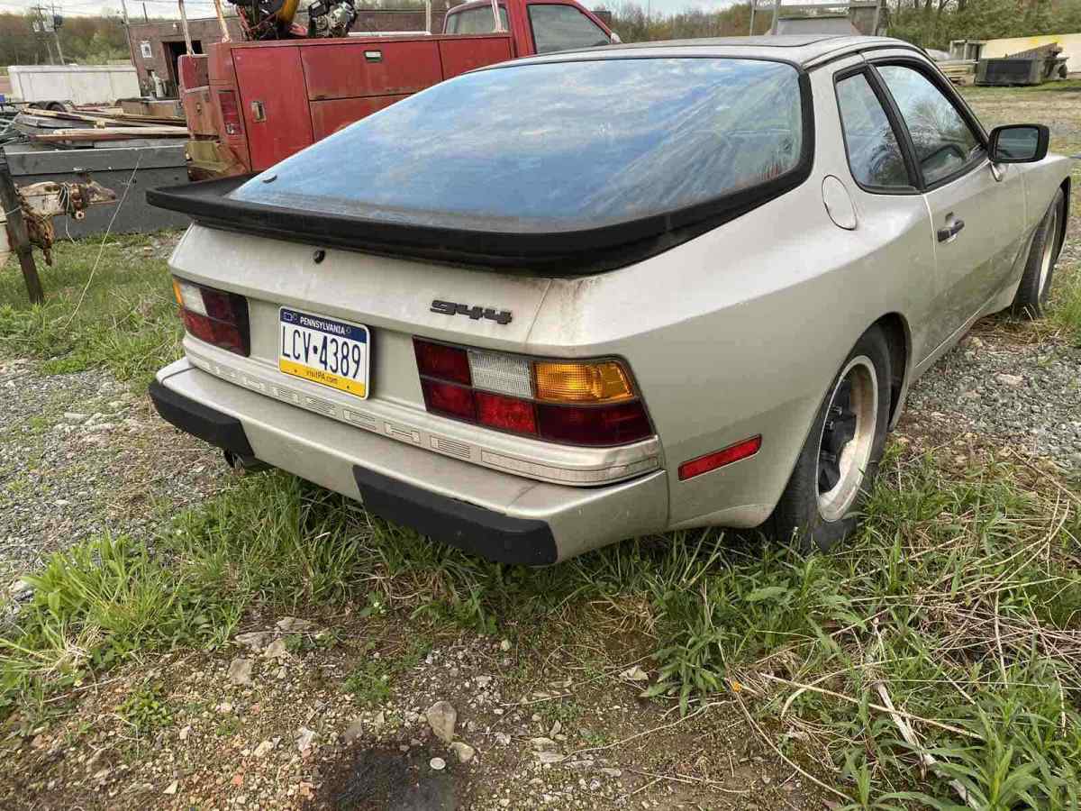 1984 Porsche 944 - photo 5