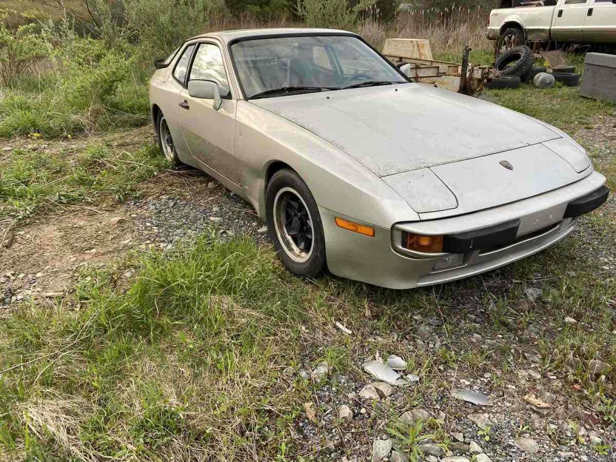 1984 Porsche 944 - photo 7