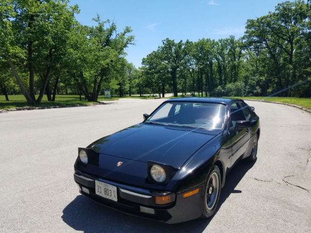 1984 Porsche 944 - Excellently Maintained, Rebuilt Engine, Reliable Drive 1984 Porsche 944