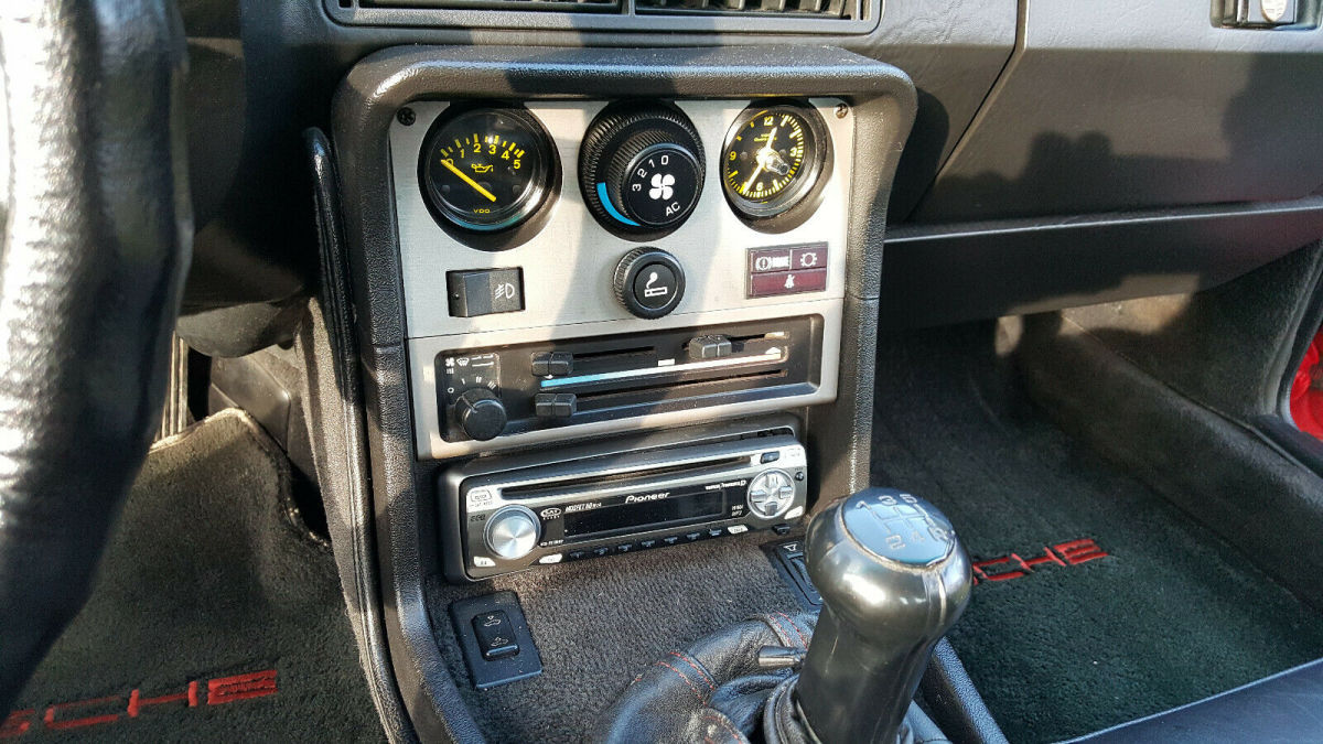 1984 Porsche 944 Base - photo 11