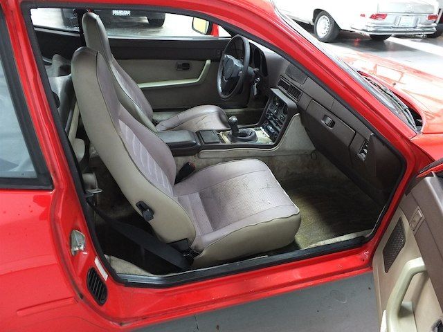 1984 Porsche 944 - photo 11