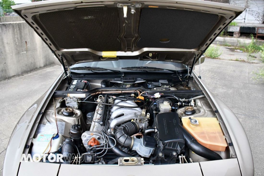 1984 Porsche 944 - photo 7