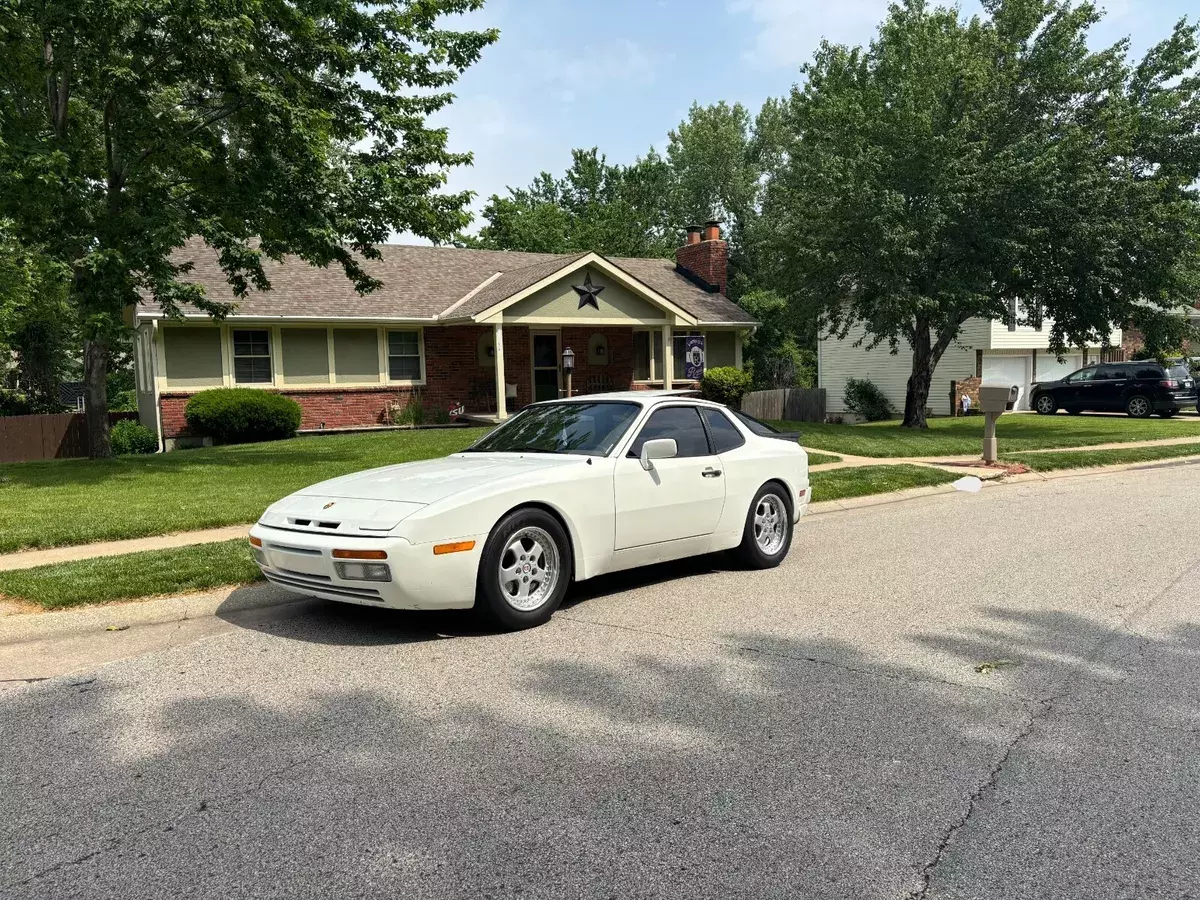 1984 Porsche 944. Runs and drives good. N/A car with turbo body work. 120k miles 1984 Porsche 944