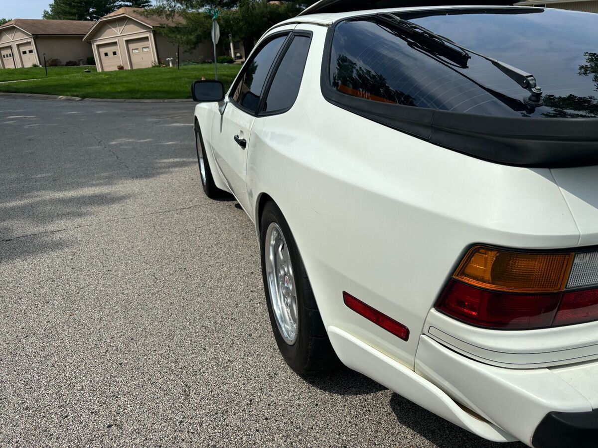 1984 Porsche 944 - photo 13