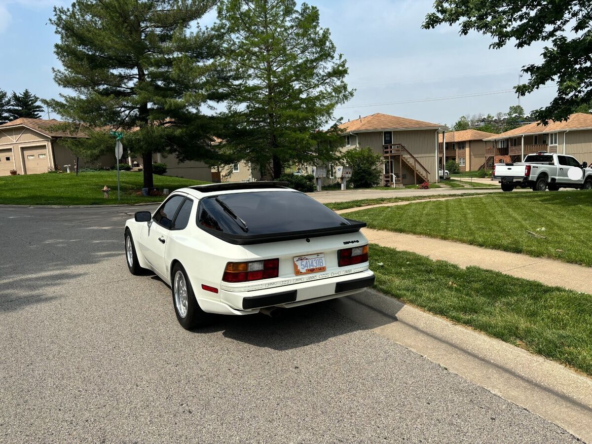 1984 Porsche 944 - photo 4