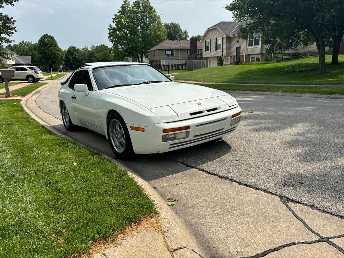 1984 Porsche 944 - photo 8