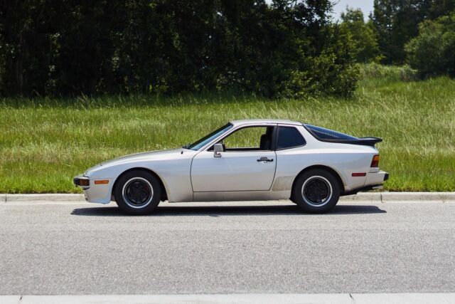 1984 Porsche 944 - photo 3