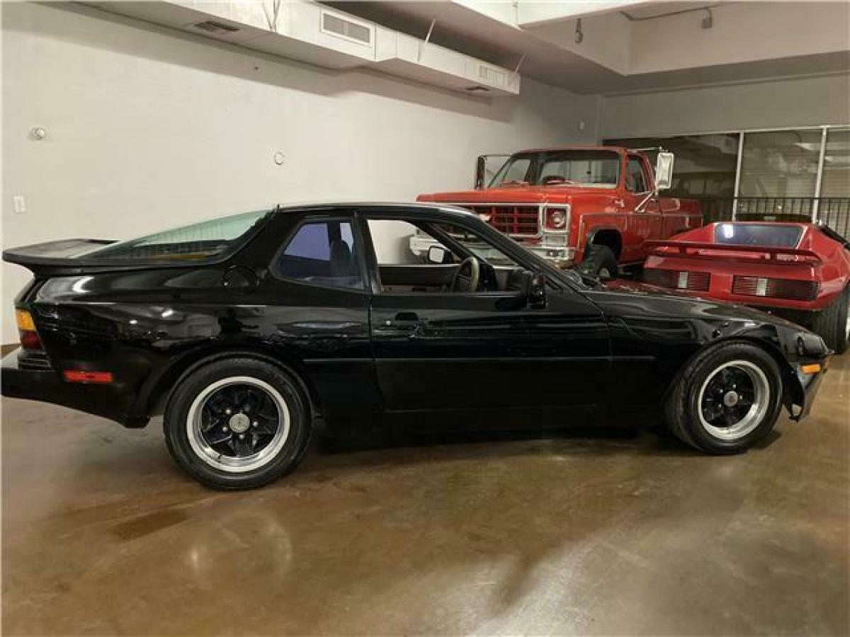 1984 Porsche 944 944 non sunroof coupe - photo 5