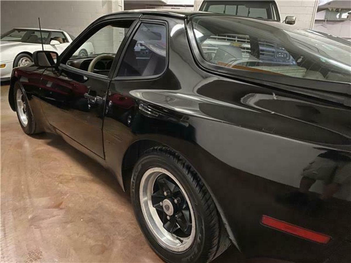 1984 Porsche 944 SUNROOF DELETE,SPORT SEATS,LSD - photo 8