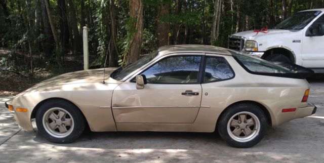 1984 Porsche 944 Sunroof Coupe, Project/Track Car, Great Color, No Reserve!!! 1984 Porsche 944