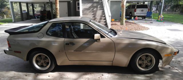 1984 Porsche 944 - photo 7