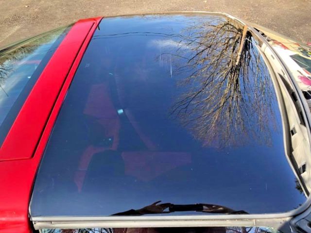 1984 Chevrolet Corvette carmine leather - photo 9