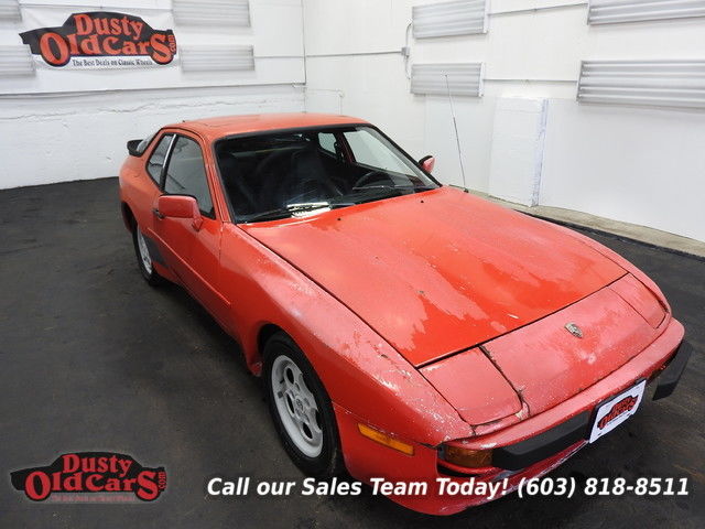 1984 Red Runs Drives Body Int Good 2.5I4 5spd man! 1984 Porsche 944 Runs Drives Body Int Good 2.5I4 5spd man
