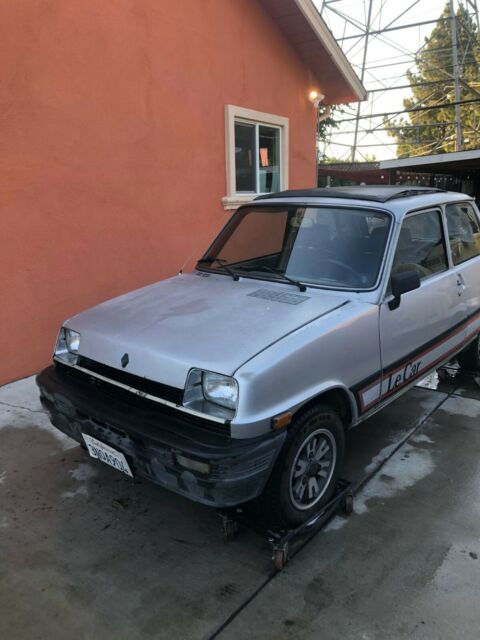 1984 Renault LeCar - photo 2