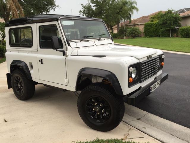 1984 Land Rover Defender 2 Door - photo 2