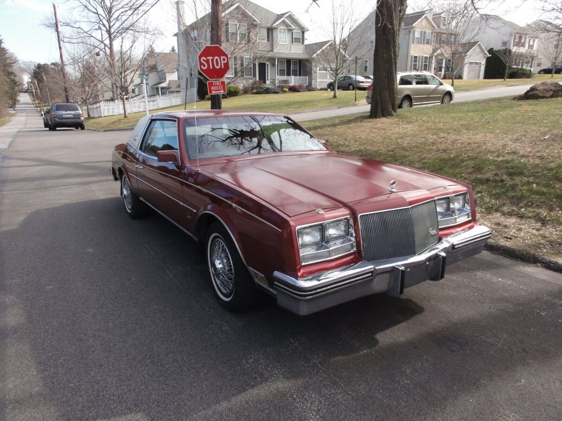 1984 Buick Riviera WHT - photo 2