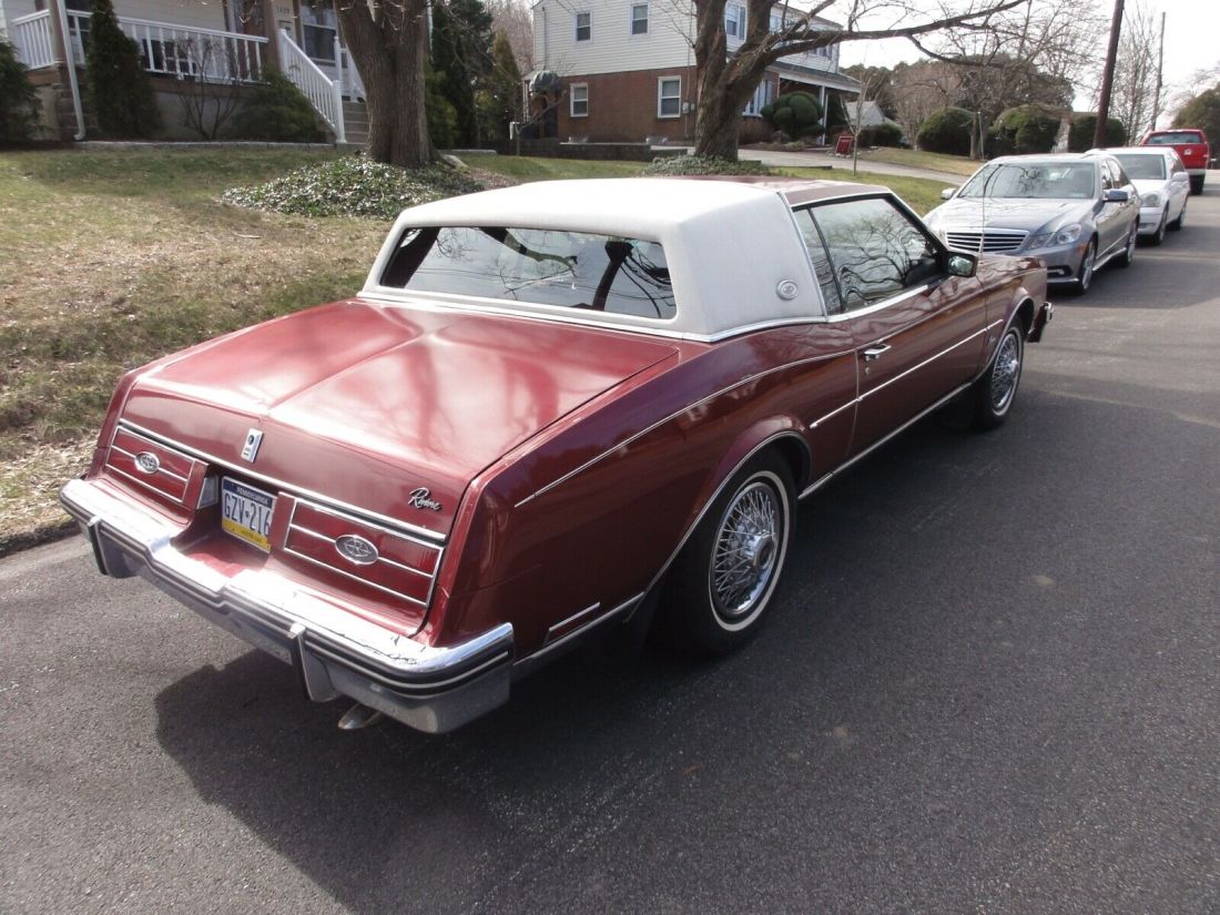 1984 Buick Riviera WHT - photo 3