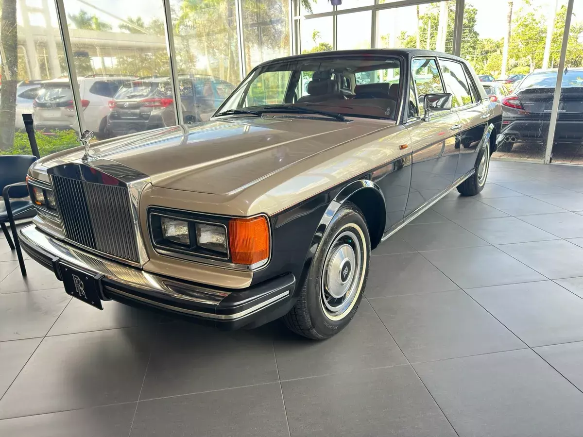 1984 Rolls-Royce Silver Spirit/Spur/Dawn Brown RWD Automatic 1984 Rolls-Royce Silver Spirit/Spur/Dawn