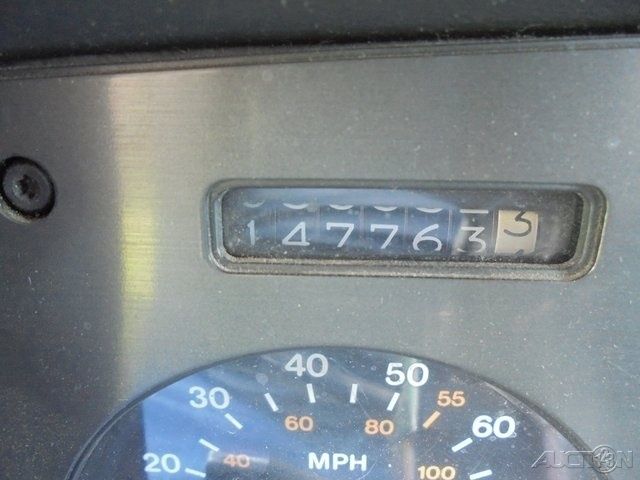 1984 Pontiac Fiero SE - photo 11