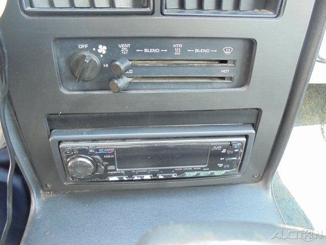 1984 Pontiac Fiero SE - photo 12