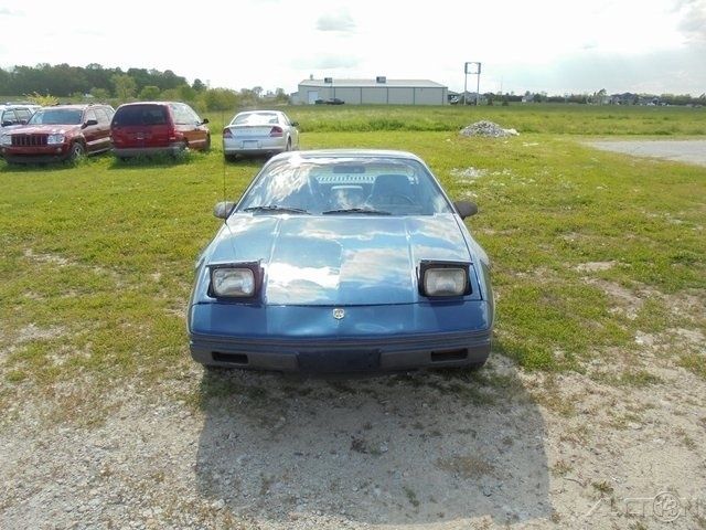 1984 Pontiac Fiero SE - photo 3