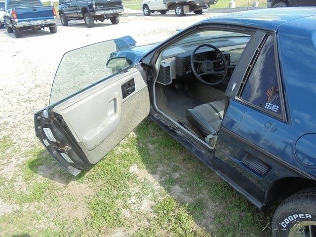 1984 Pontiac Fiero SE - photo 7